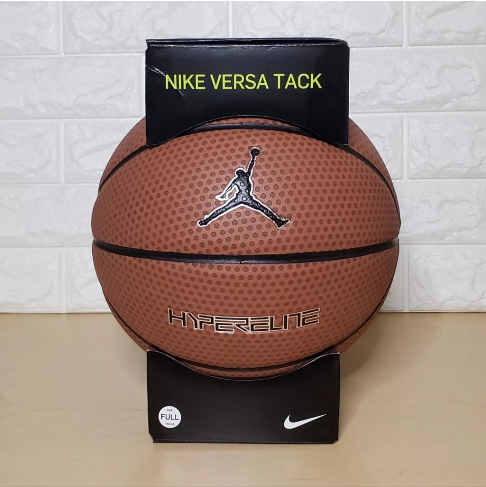 Nike Jordan Hyper Elite 8P Basketball Regulation Full Size 7 - 29.5" BB0620-858